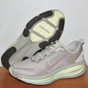 Nike Vomero 18 Running Shoes Mens 8 Women 9.5 Dusty Olive Grey Silver